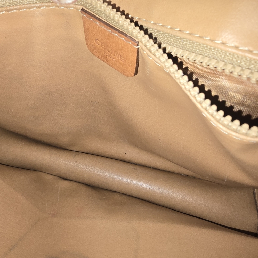 Celine - Picture 4 of 11